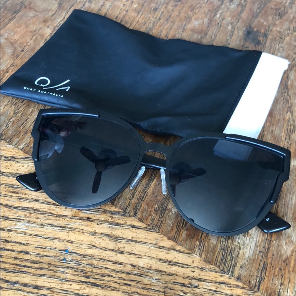 quay game on sunglasses